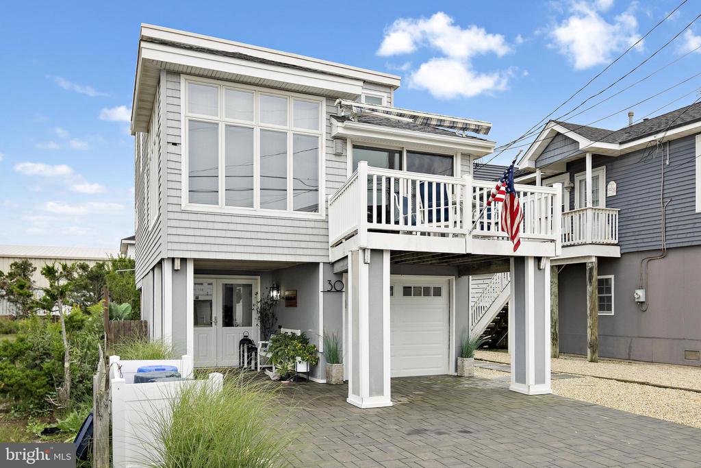 30 W WINIFRED AVENUE