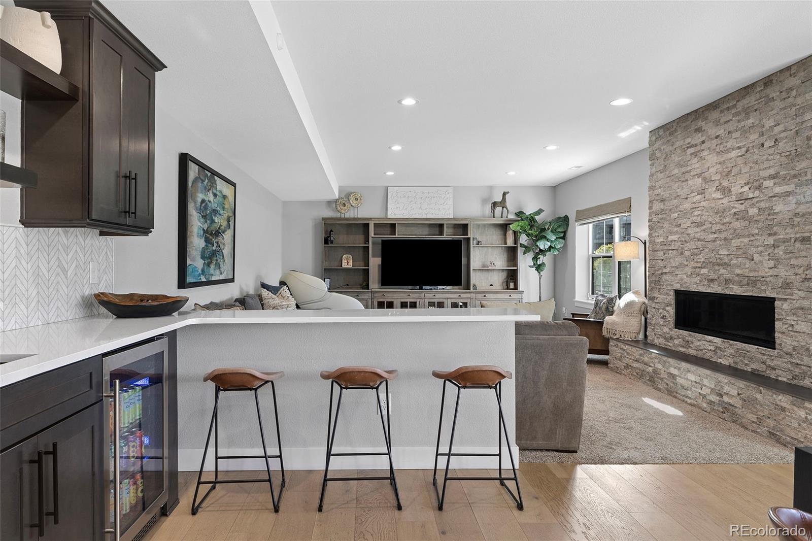 9625 Viewside Drive