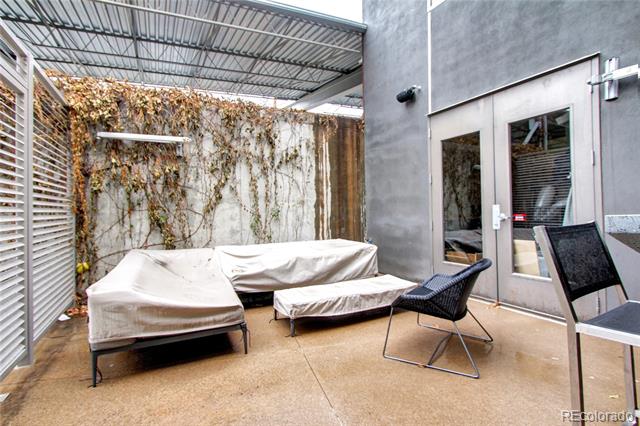 2527 Larimer Street