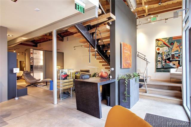 2527 Larimer Street