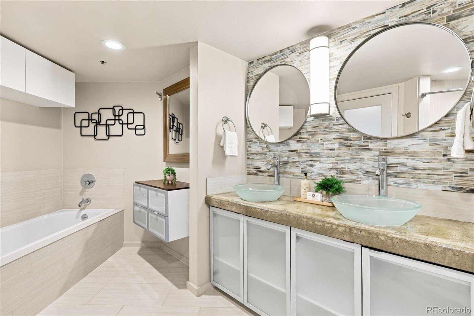 350 Detroit Street Unit: 103