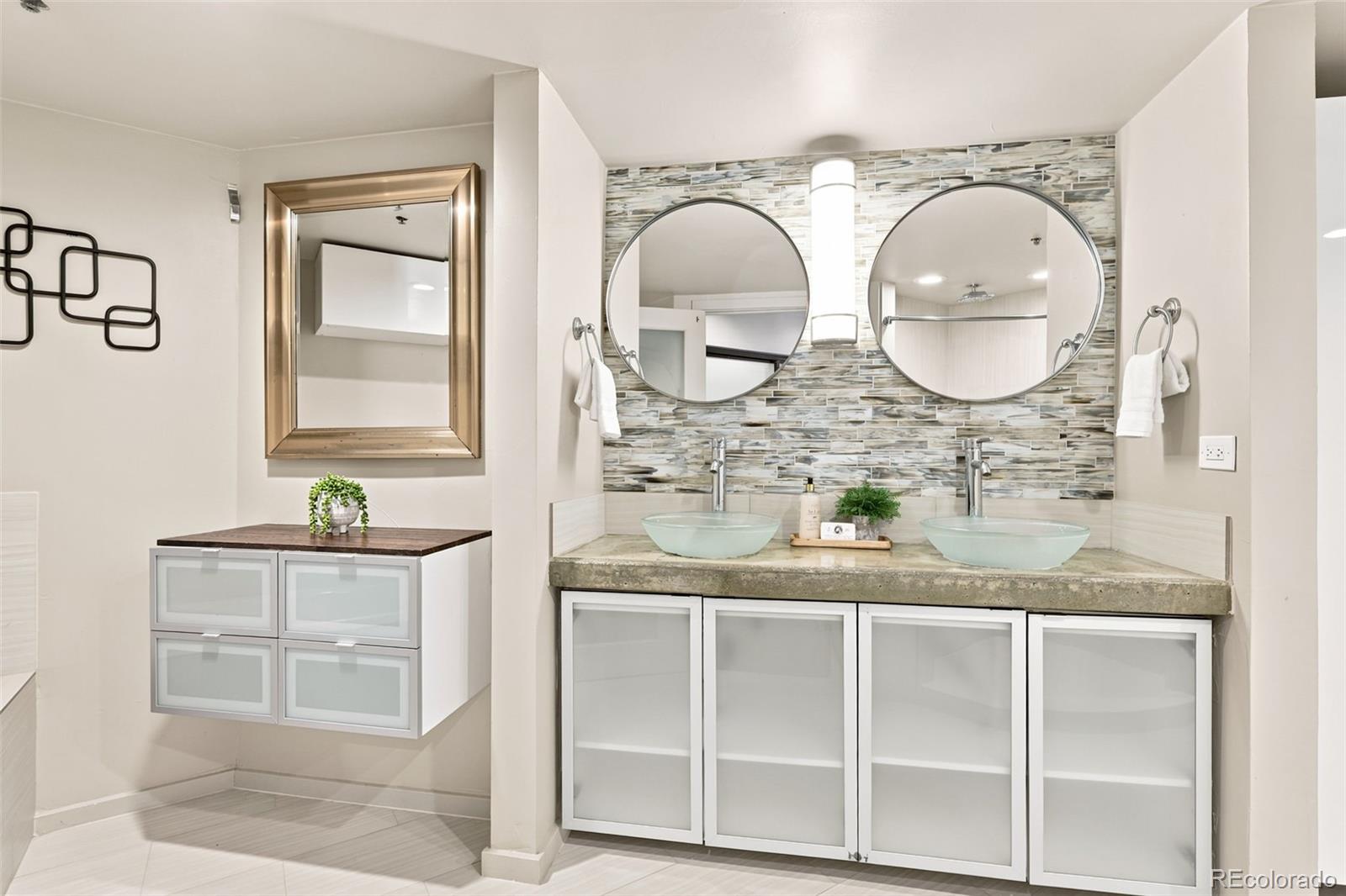 350 Detroit Street Unit: 103