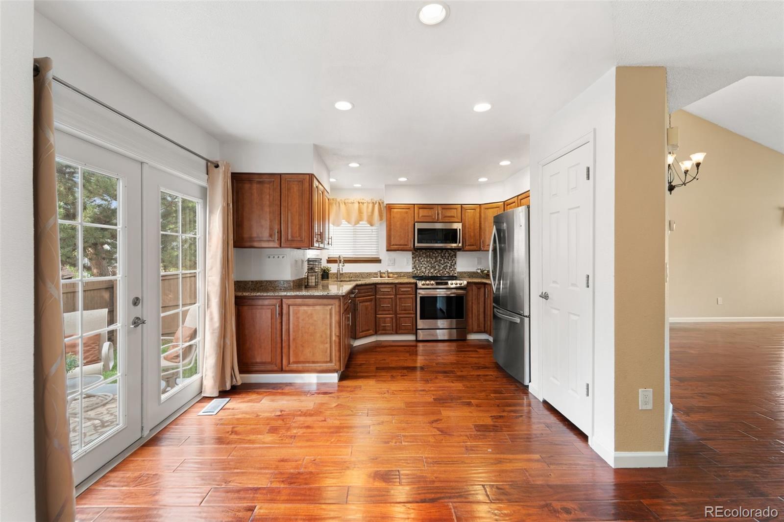 975 Cobblestone Drive