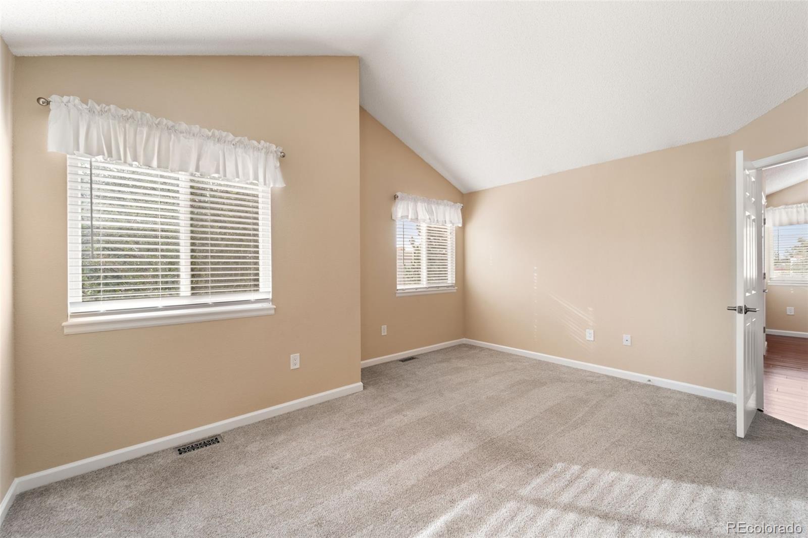 975 Cobblestone Drive