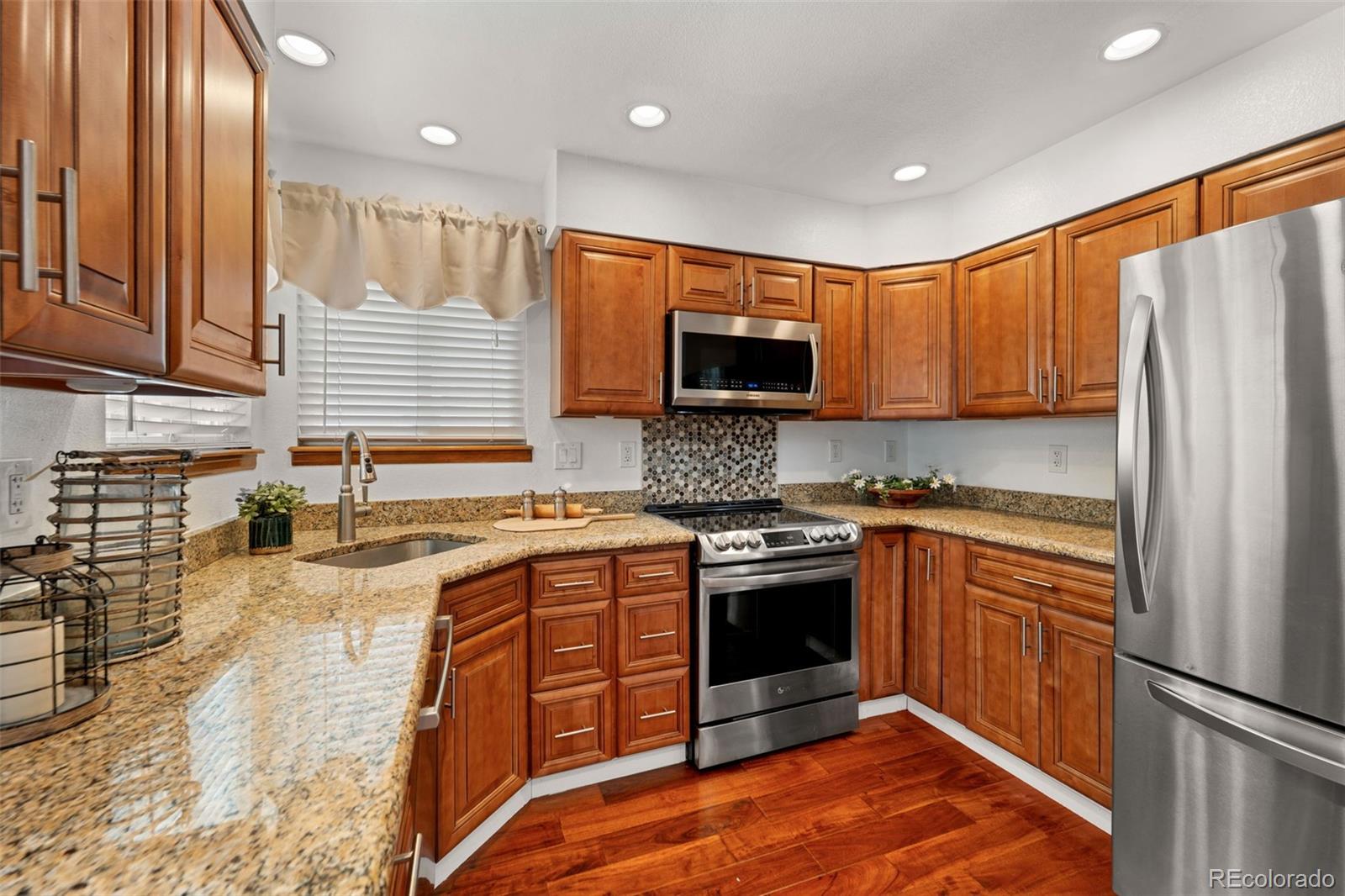975 Cobblestone Drive