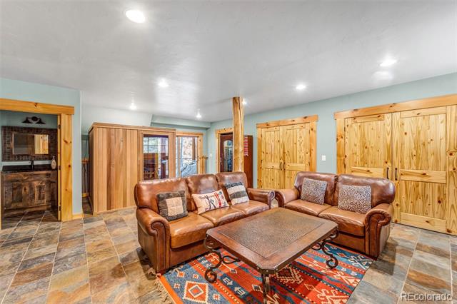 4112 County Road 1