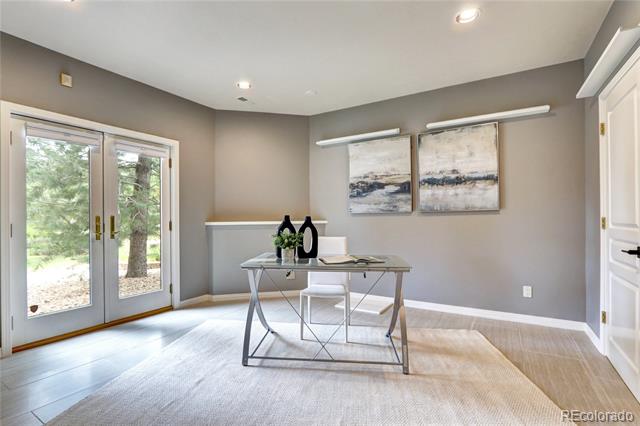 12 Red Tail Drive