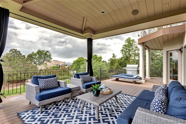 12 Red Tail Drive