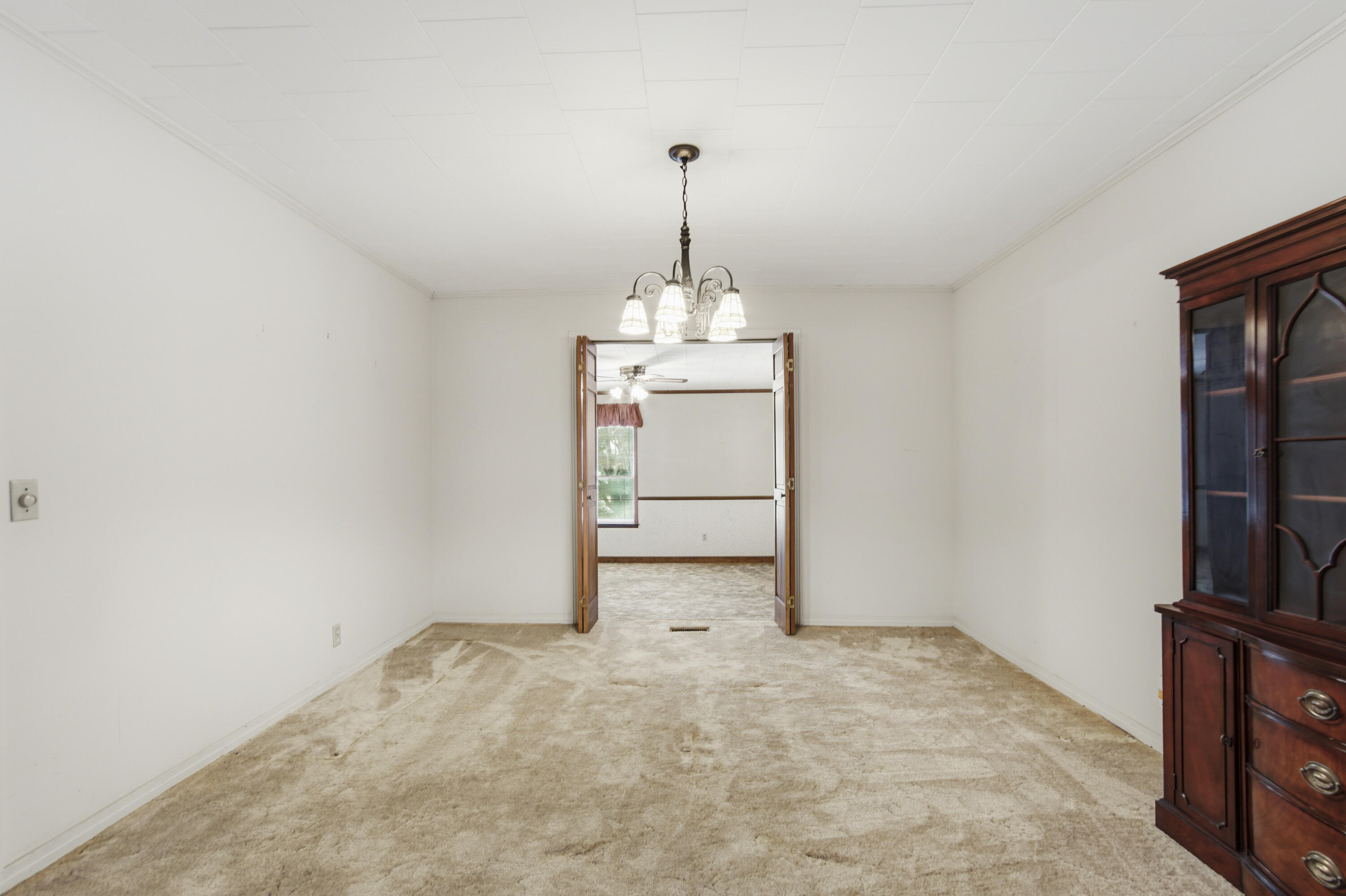 1009 Dogwood Drive