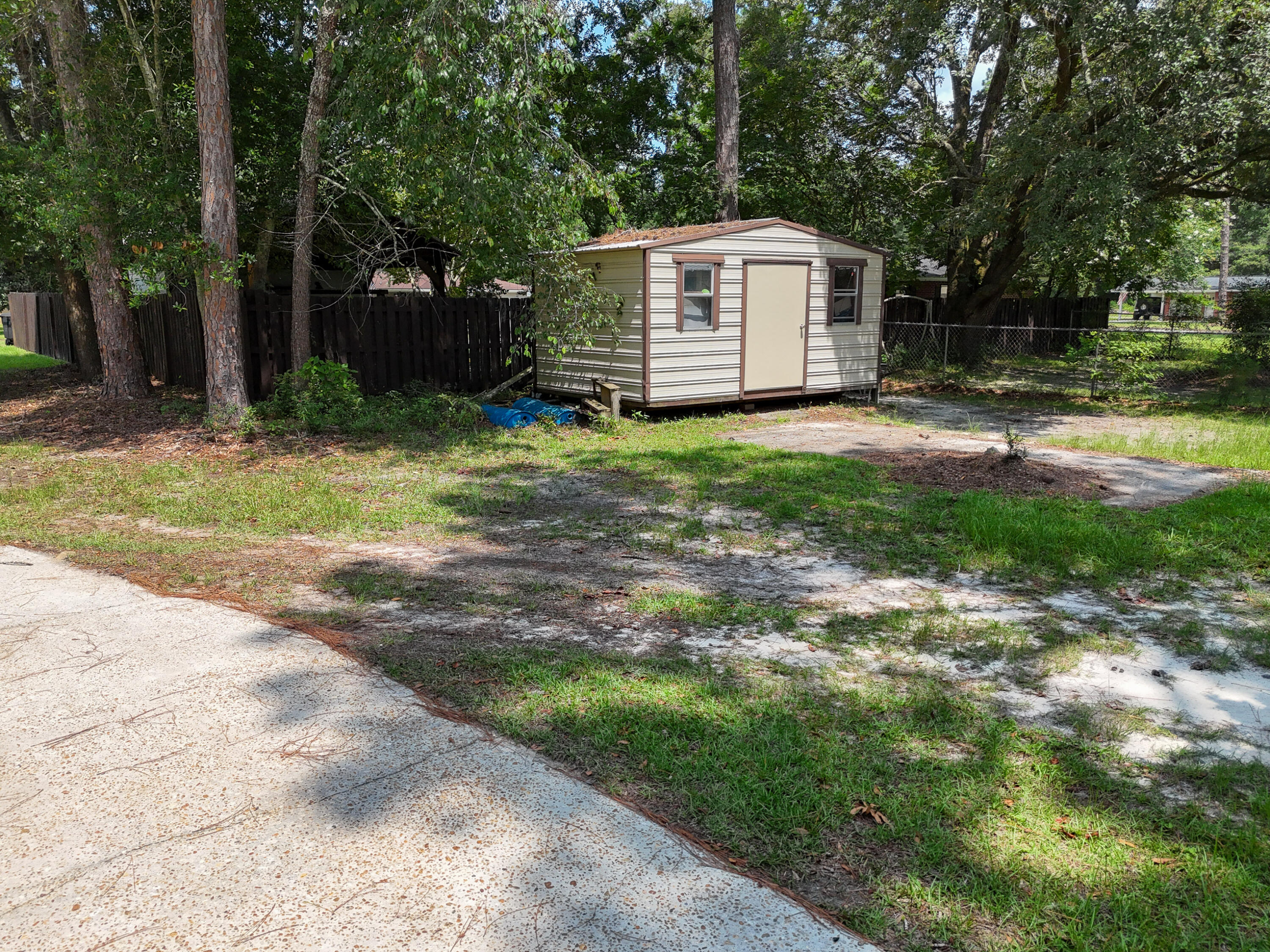 1009 Dogwood Drive