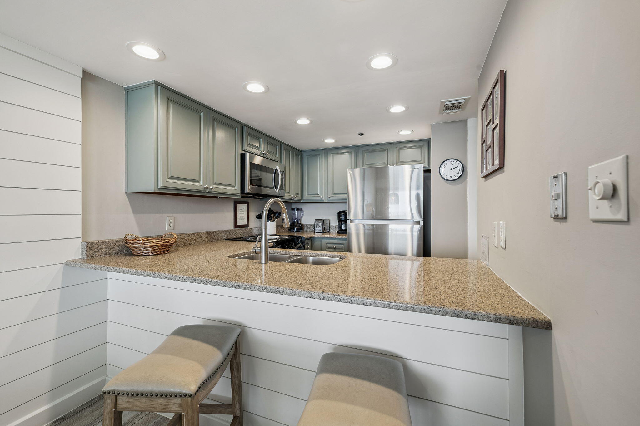 4100 E County Highway 30A UNIT 1004