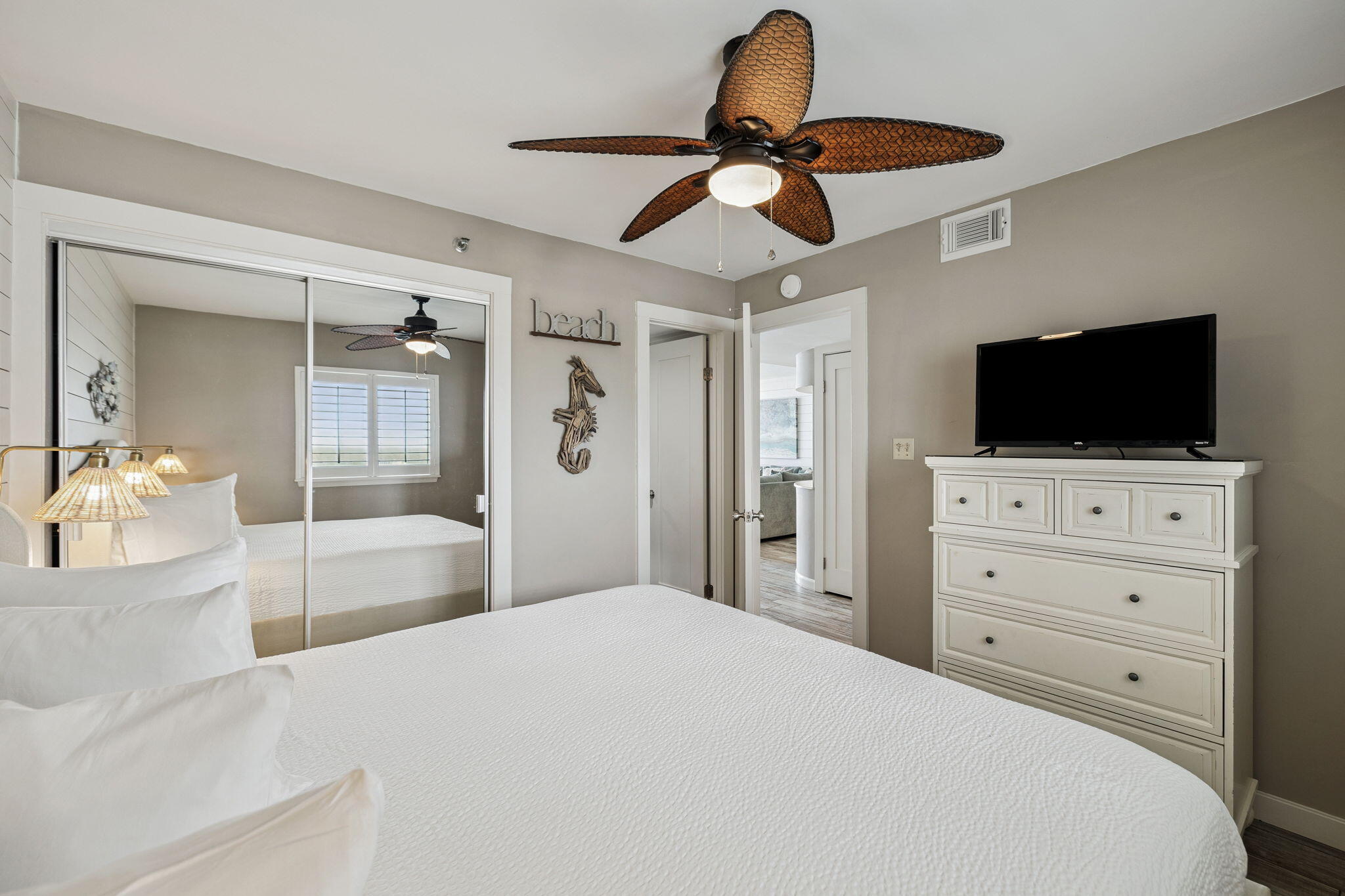 4100 E County Highway 30A UNIT 1004