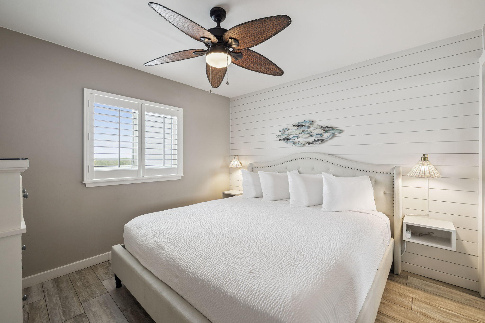 4100 E County Highway 30A UNIT 1004