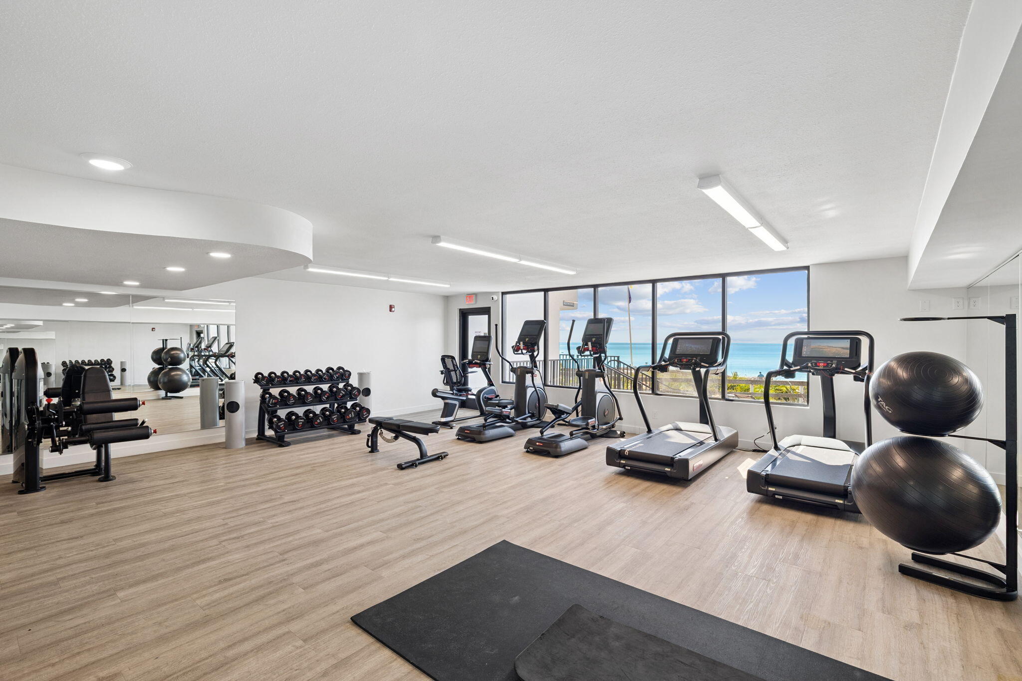 4100 E County Highway 30A UNIT 1004