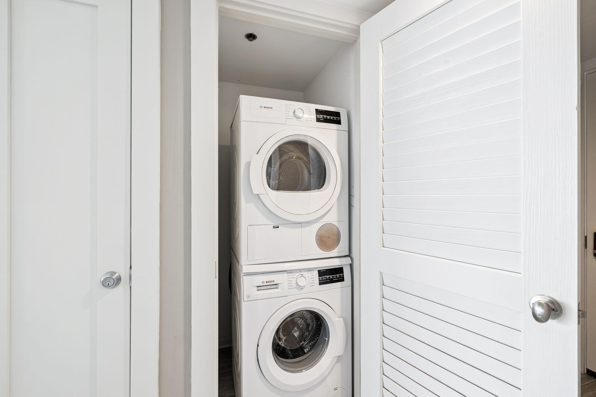 4100 E County Highway 30A UNIT 1004