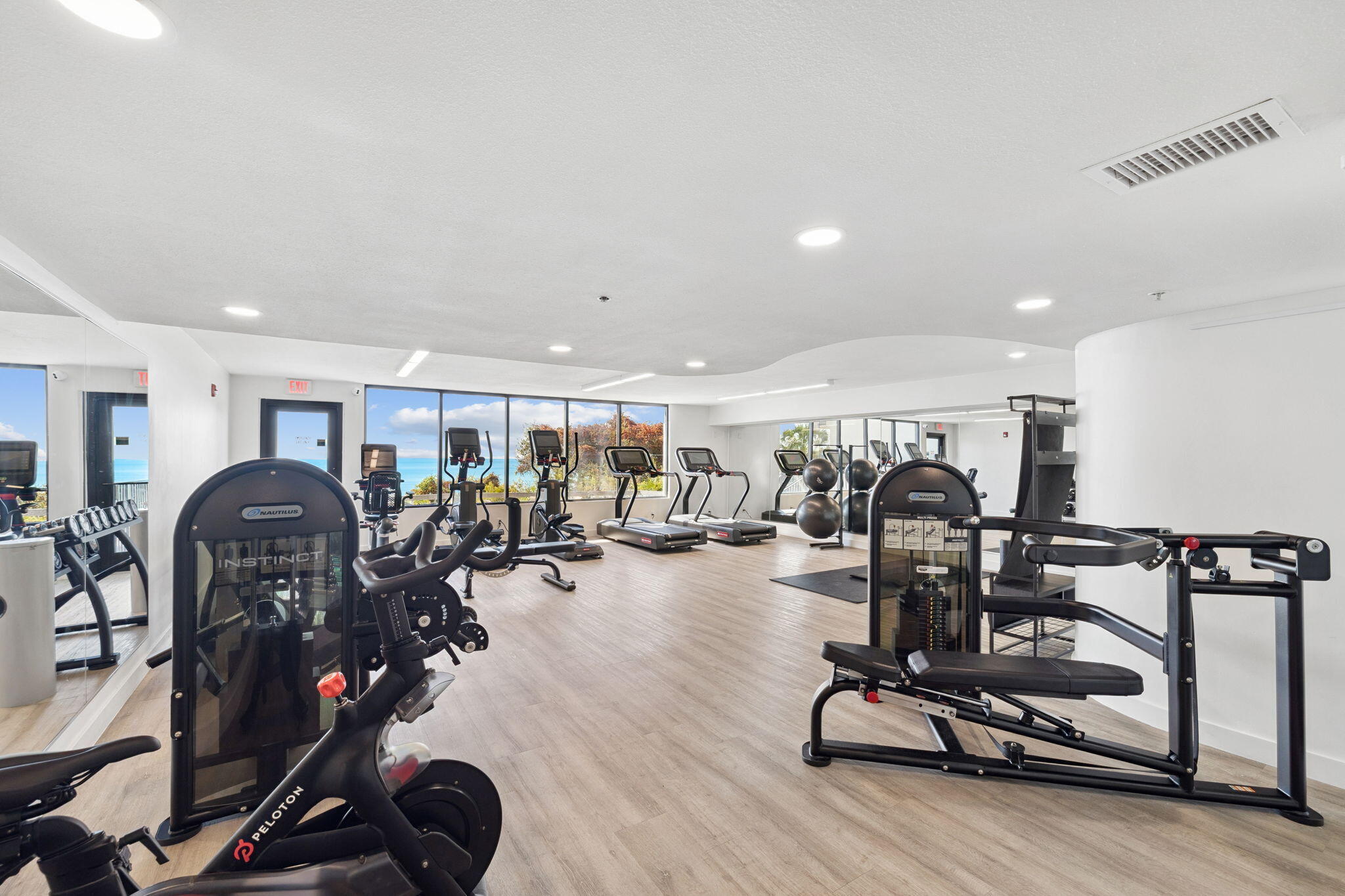 4100 E County Highway 30A UNIT 1004