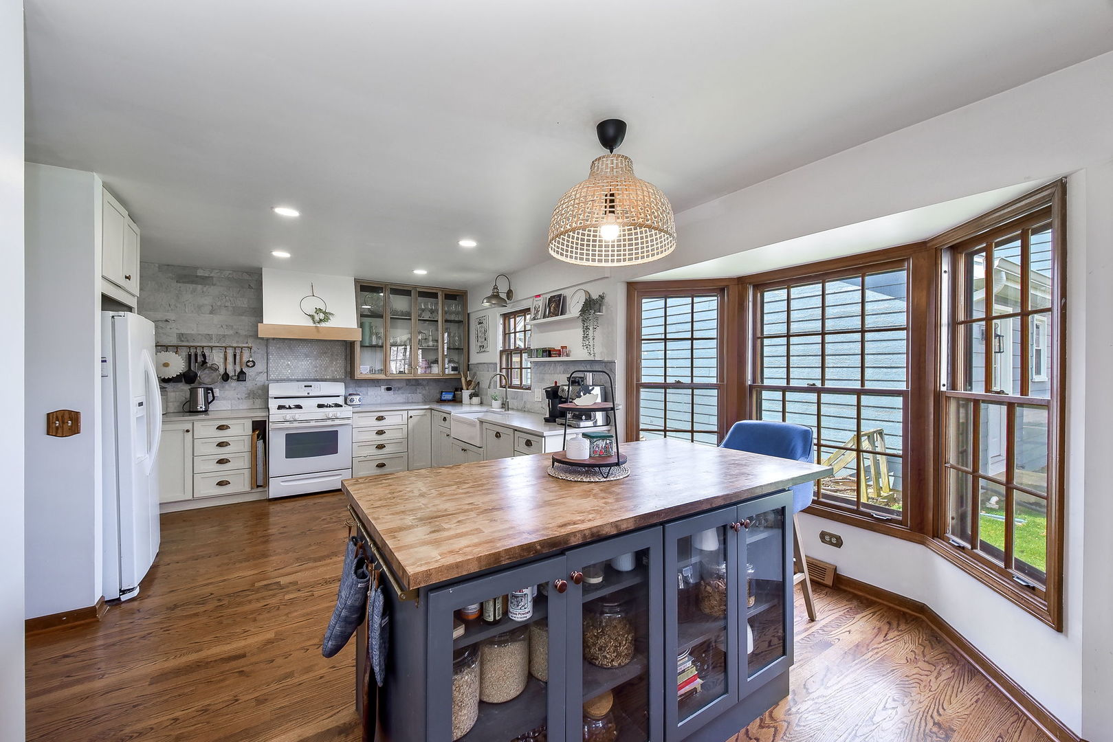 27W368 Chartwell Drive