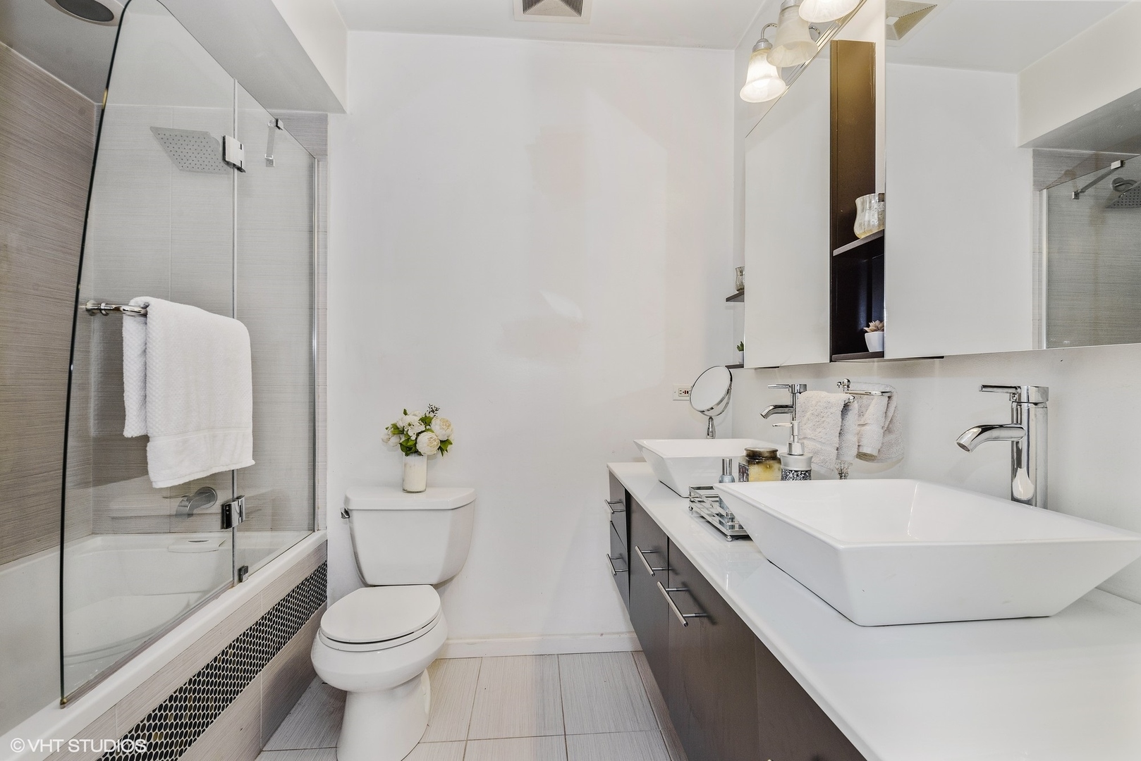 1413 N Bosworth Avenue Unit: 1