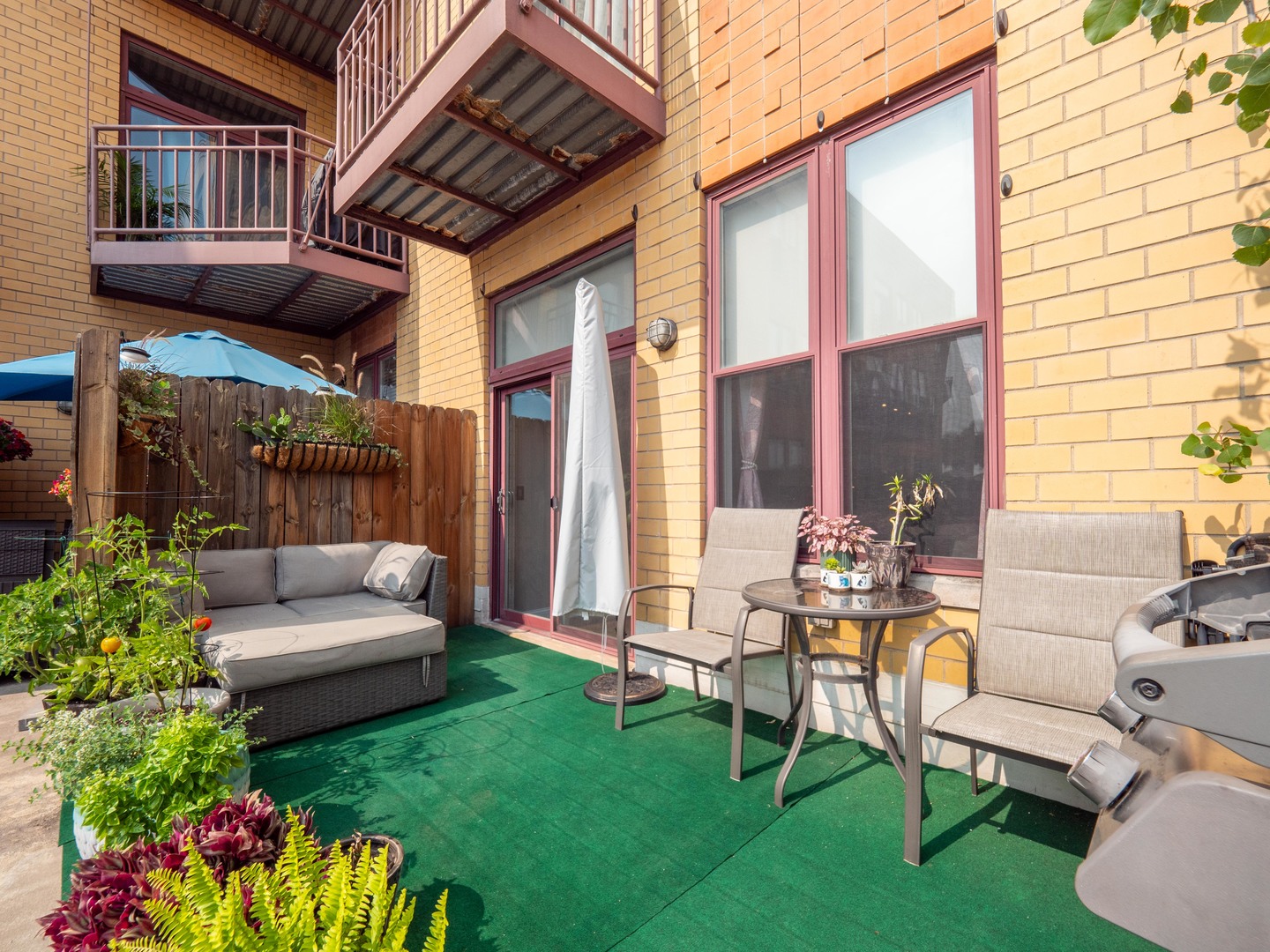 1645 W School Street Unit: 216