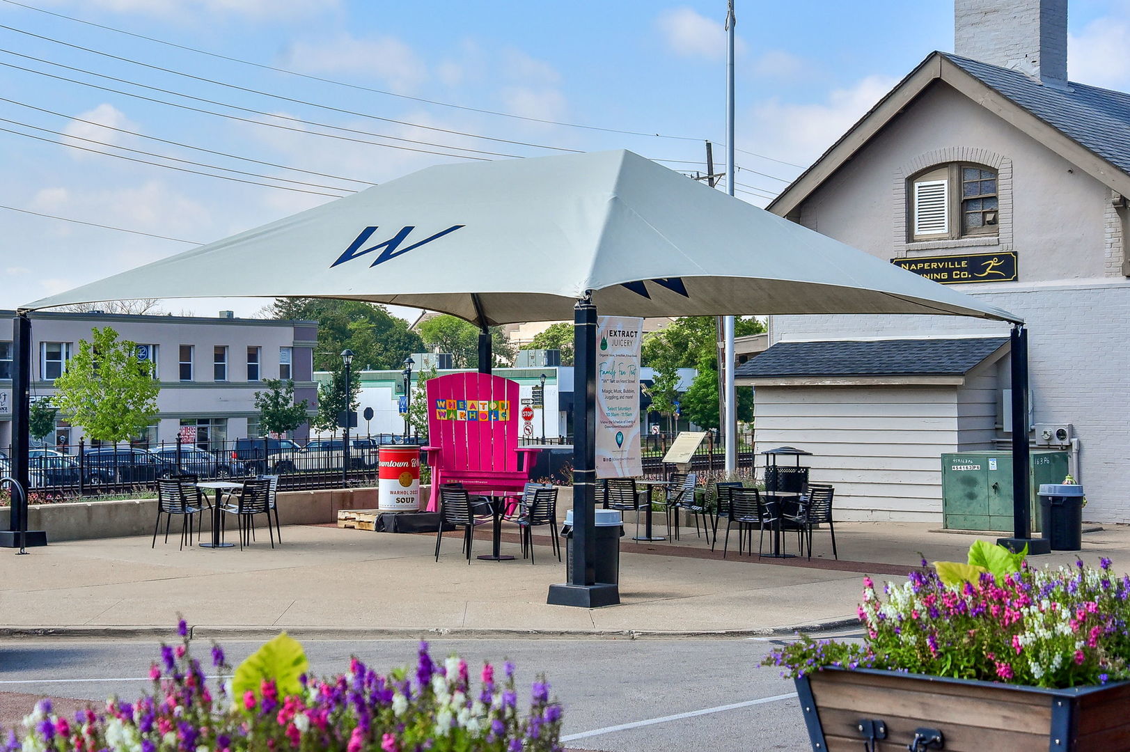 408 W Seminary Avenue