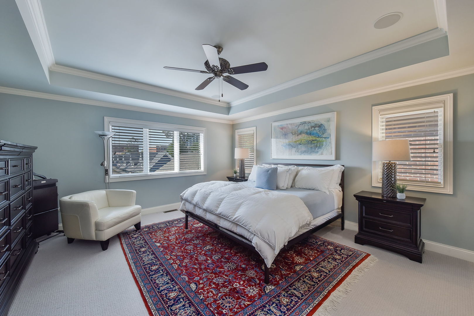 408 W Seminary Avenue