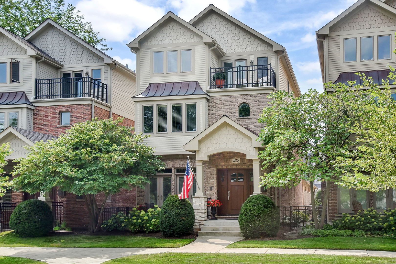 408 W Seminary Avenue