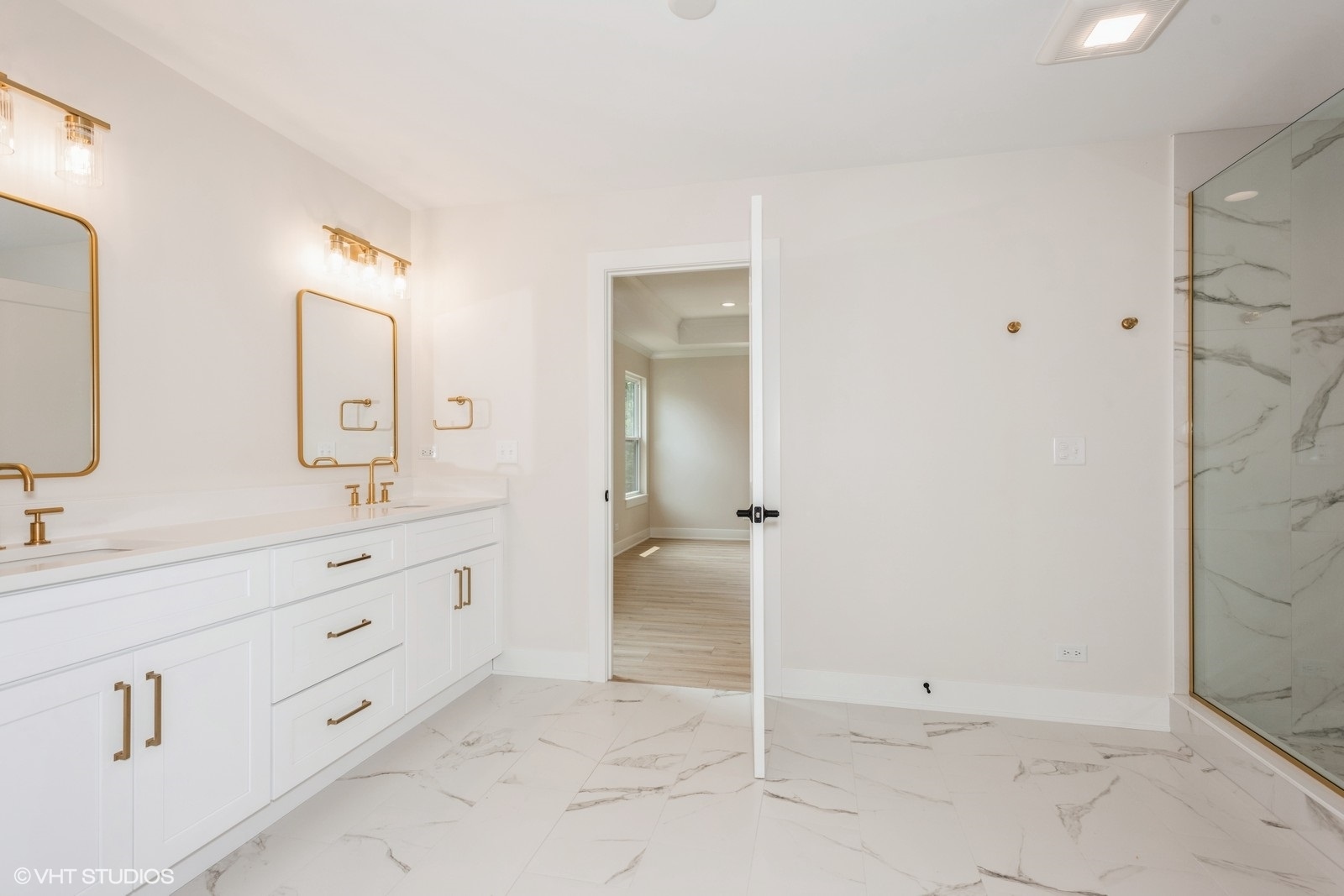 1N060 LOT 4 Morse Street