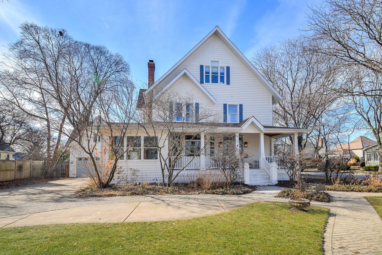 224 N Ellis Avenue