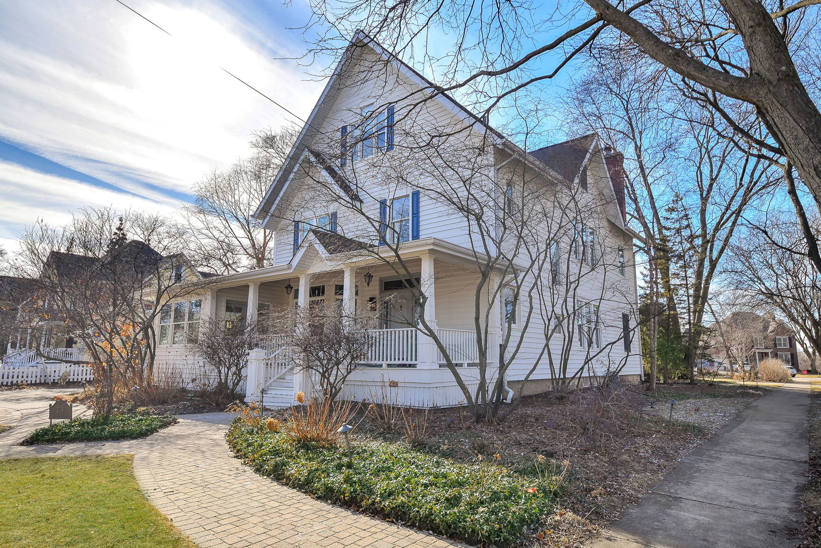 224 N Ellis Avenue