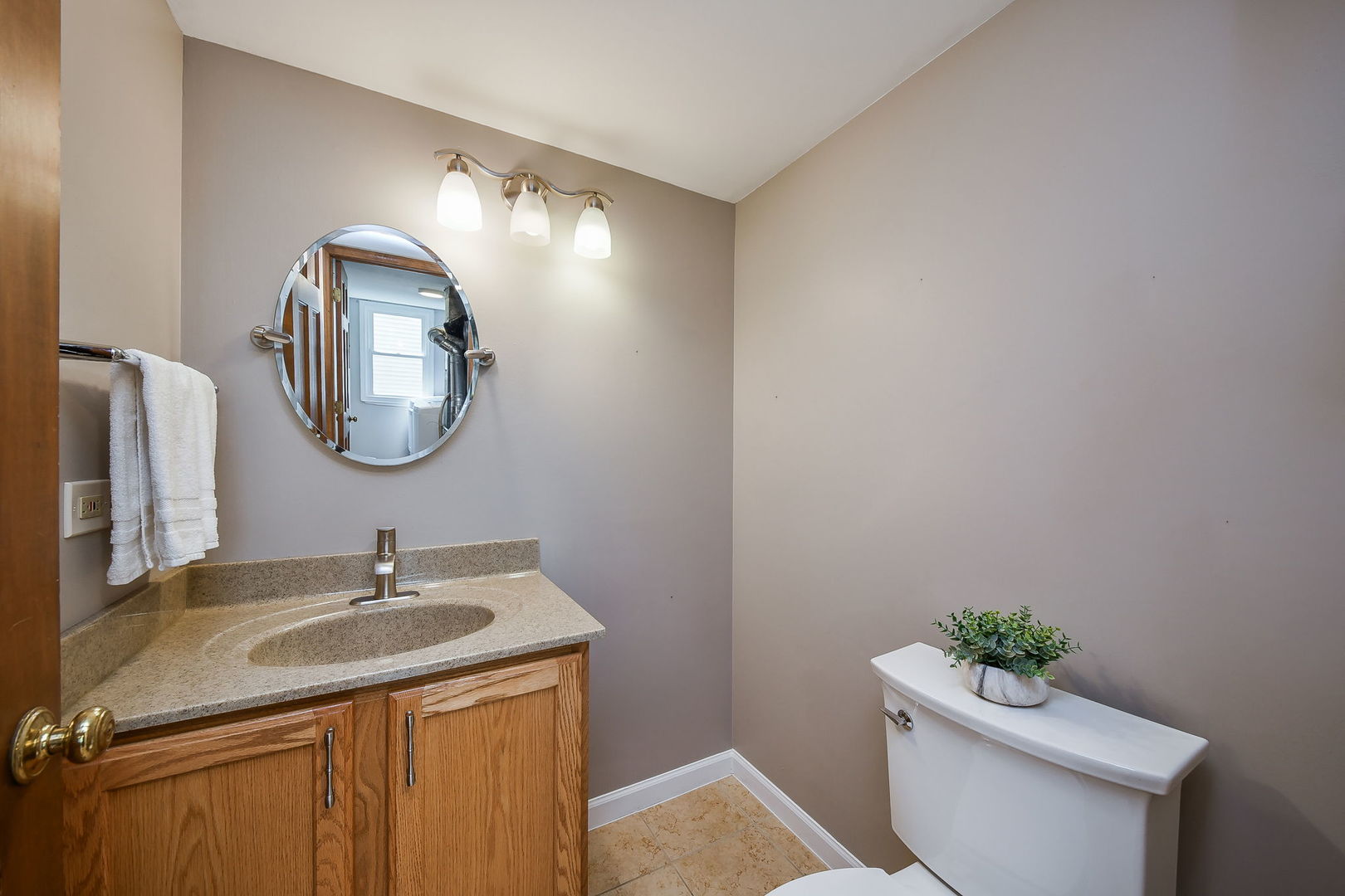 27W098 Walnut Drive
