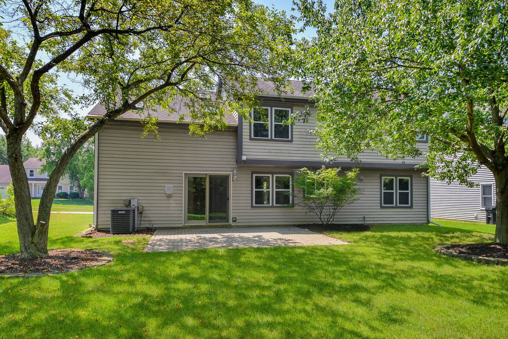 27W098 Walnut Drive