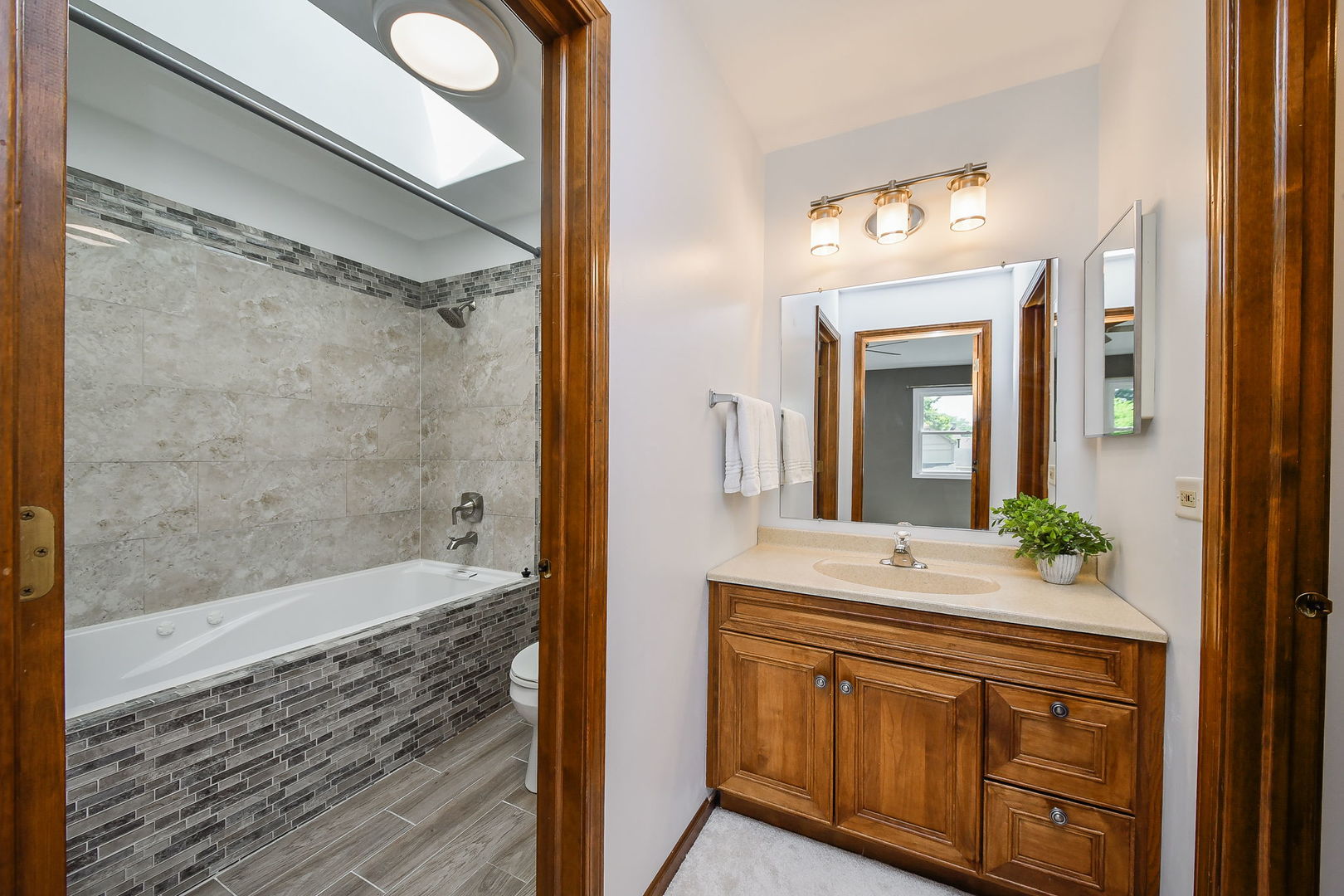 27W098 Walnut Drive