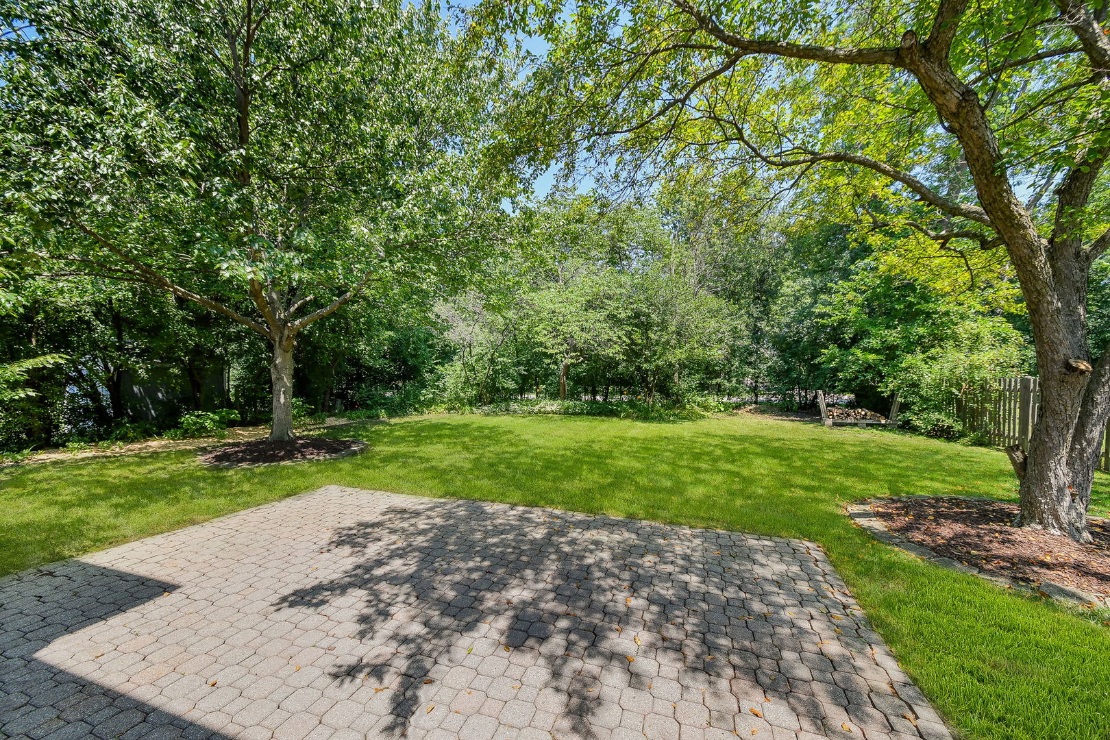 27W098 Walnut Drive