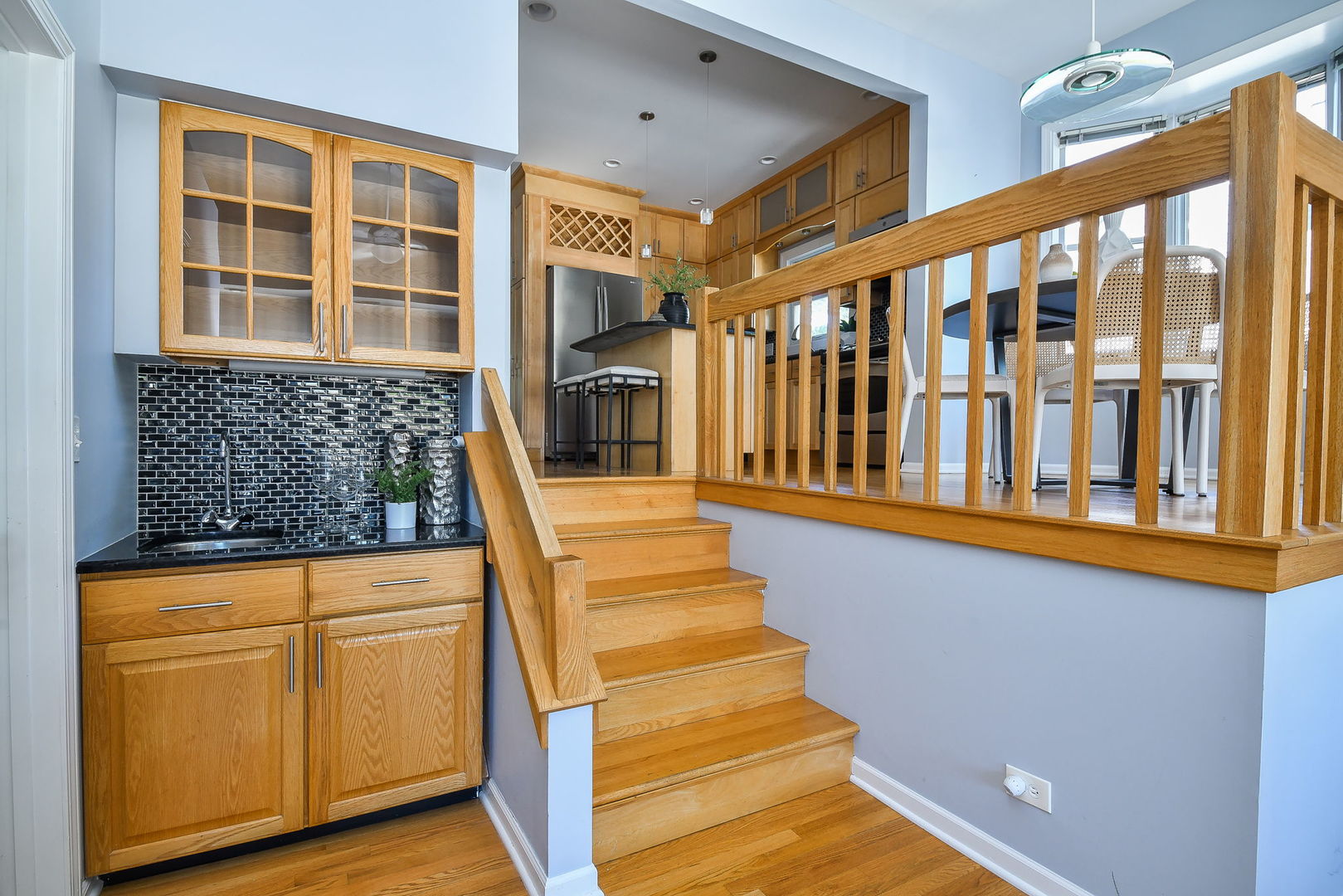 315 W Oak Avenue