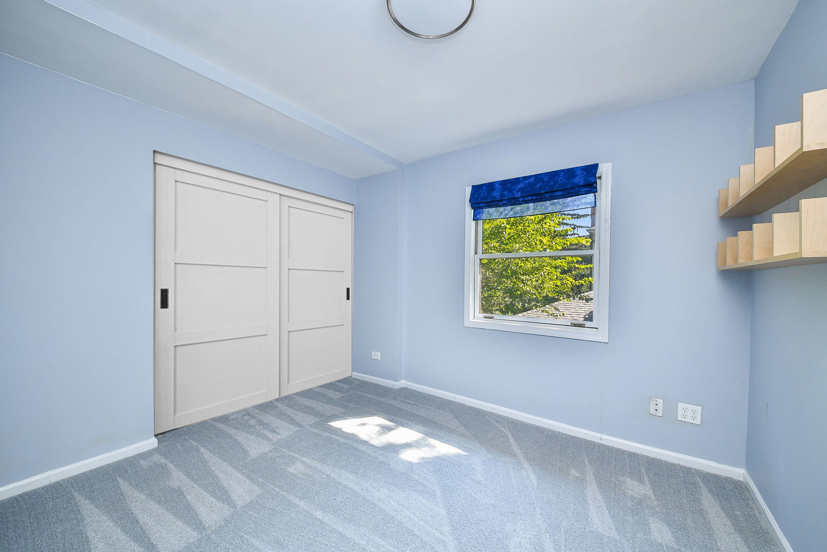 315 W Oak Avenue