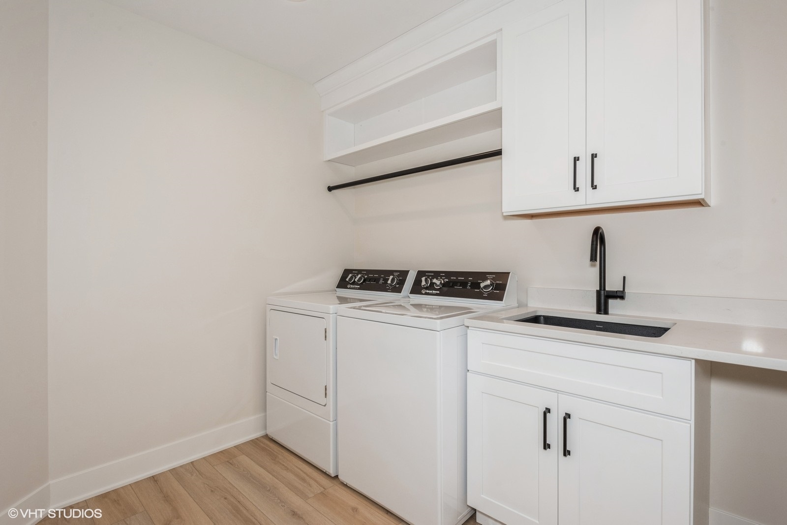 1N060 LOT 1 Morse Street