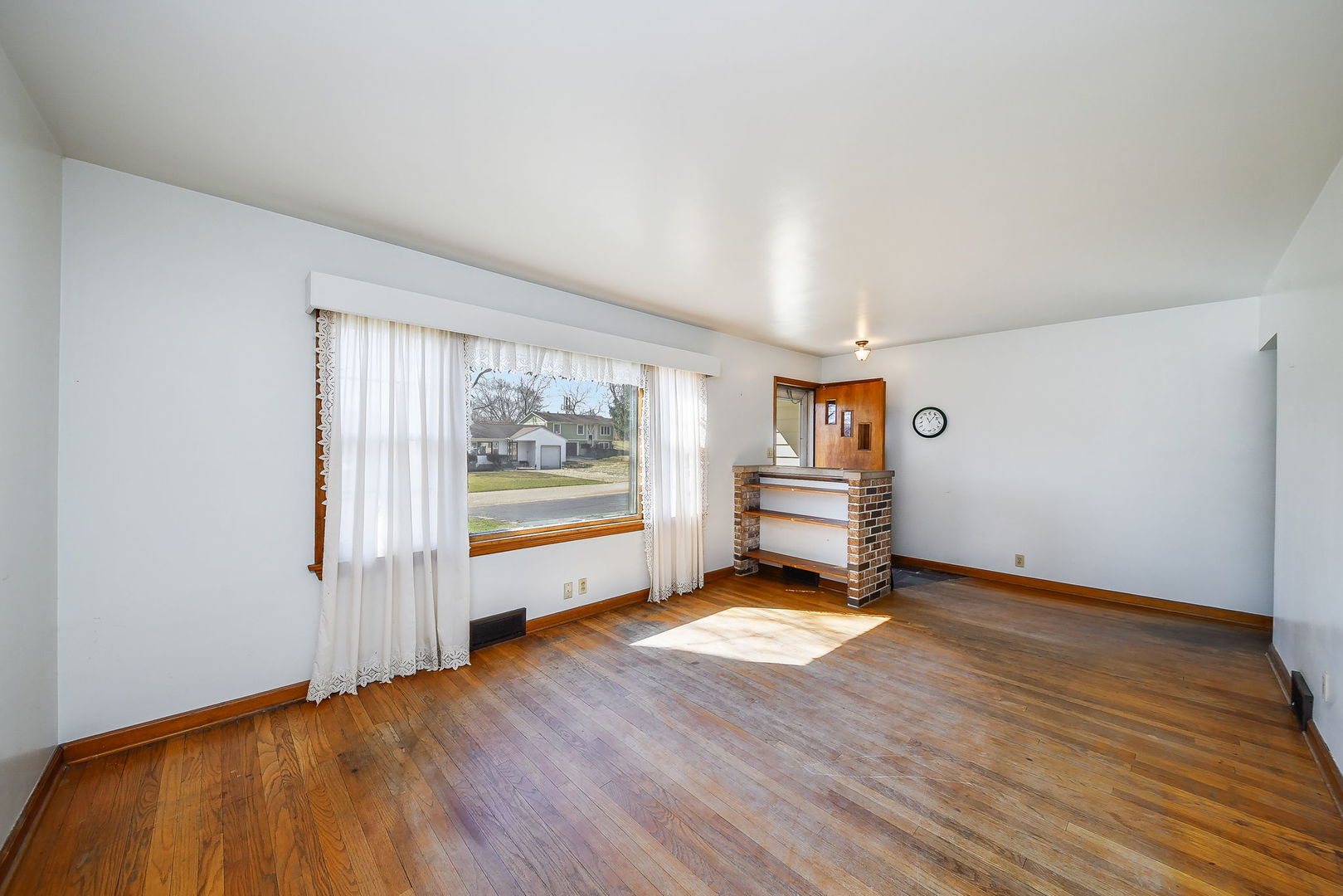 1322 Lakeview Street