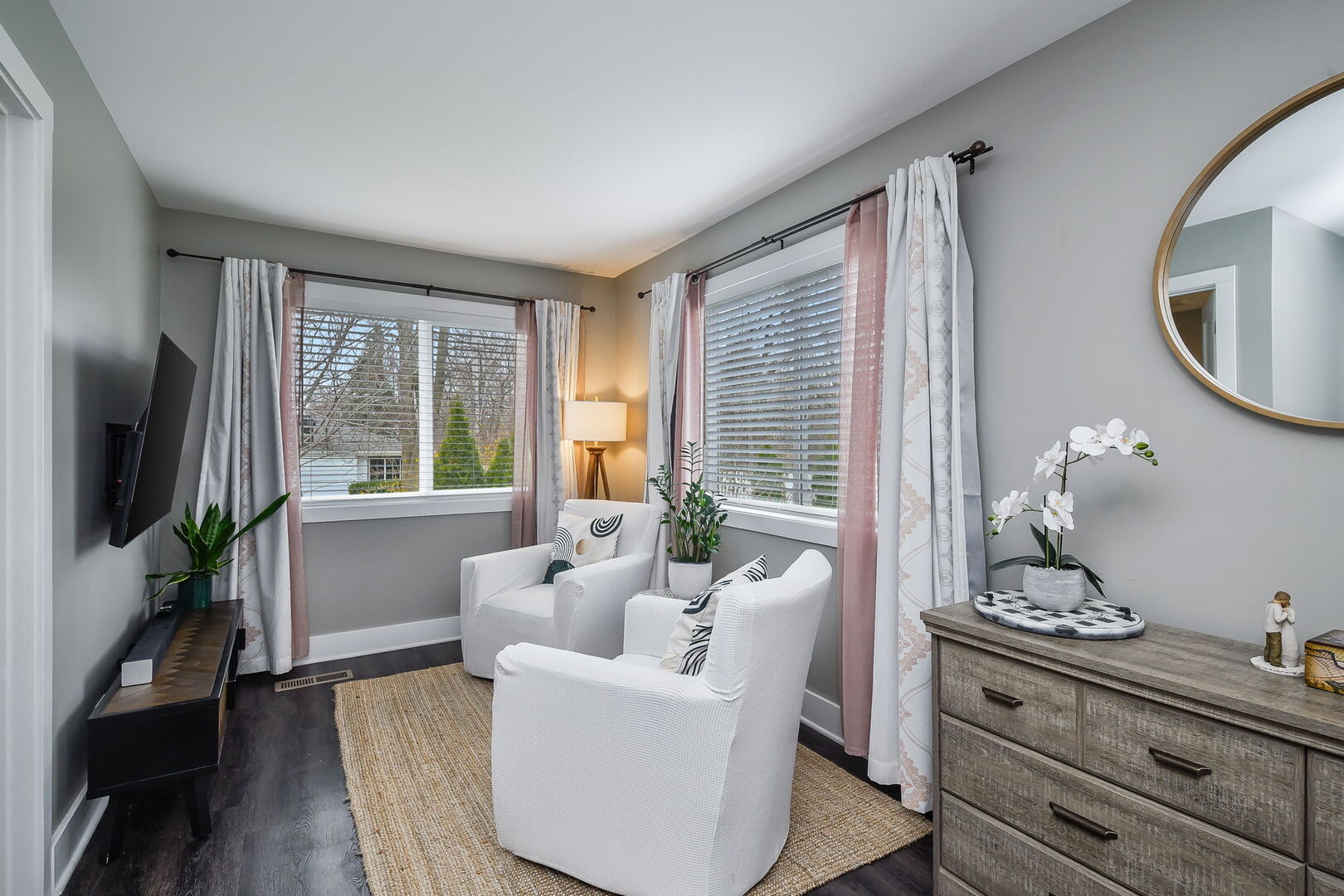 608 Bridle Lane