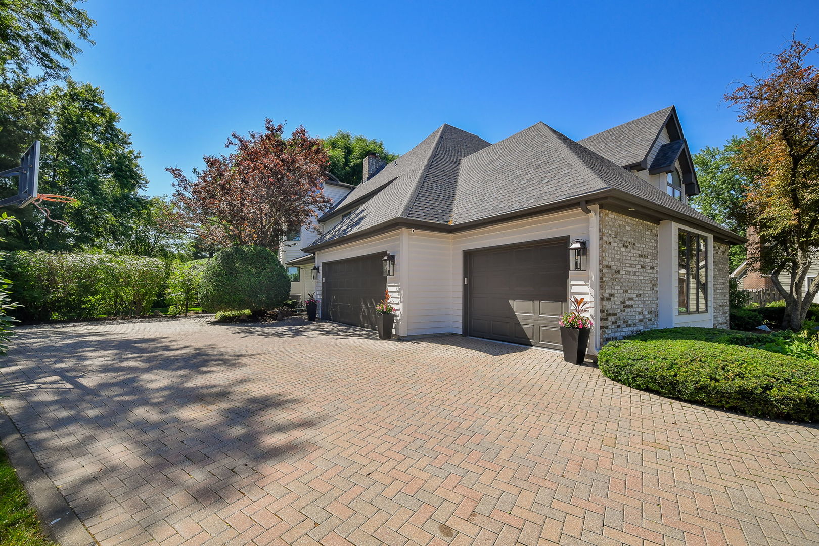 103 Hawkins Circle