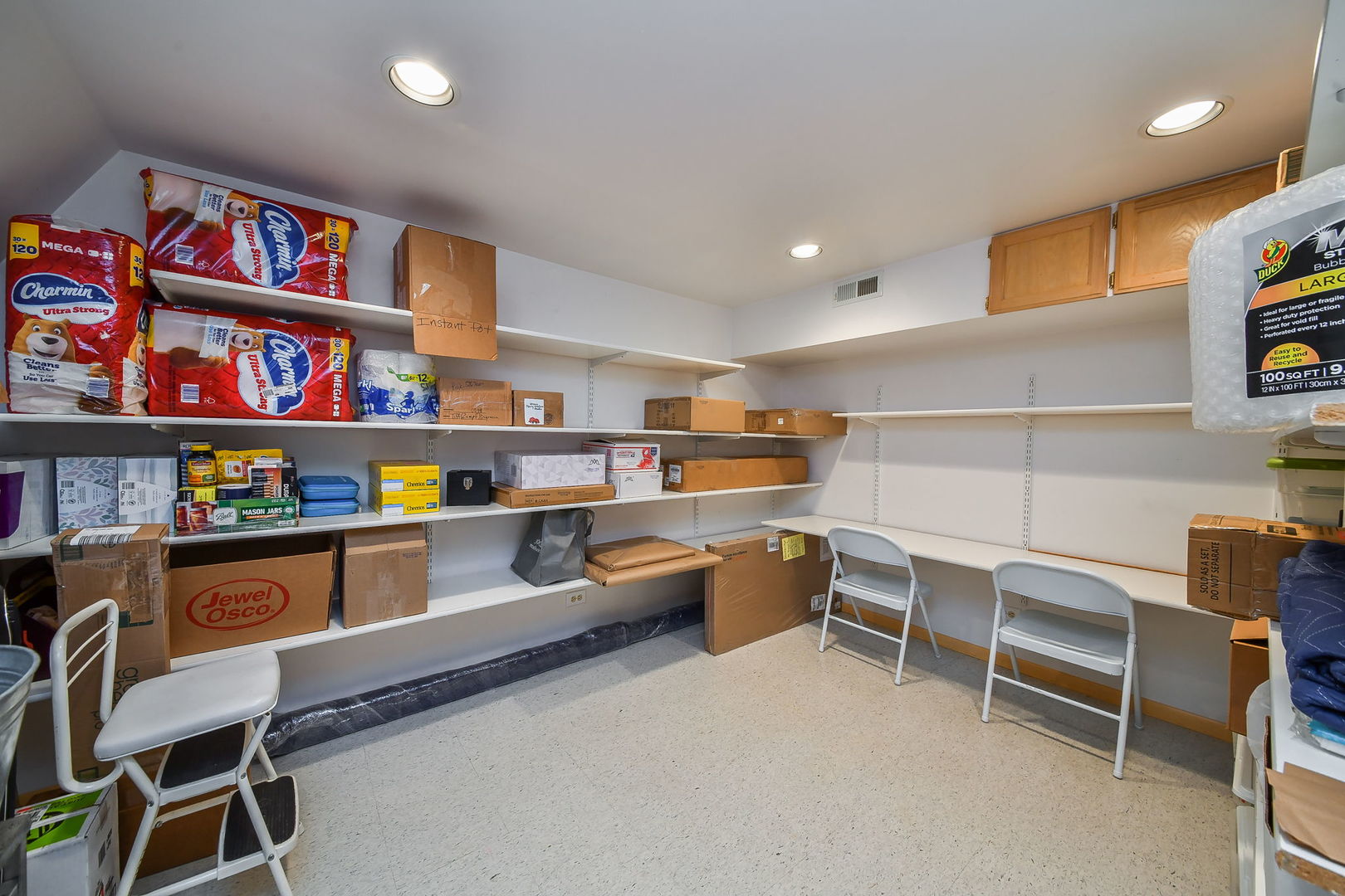959 Hill Crest Drive