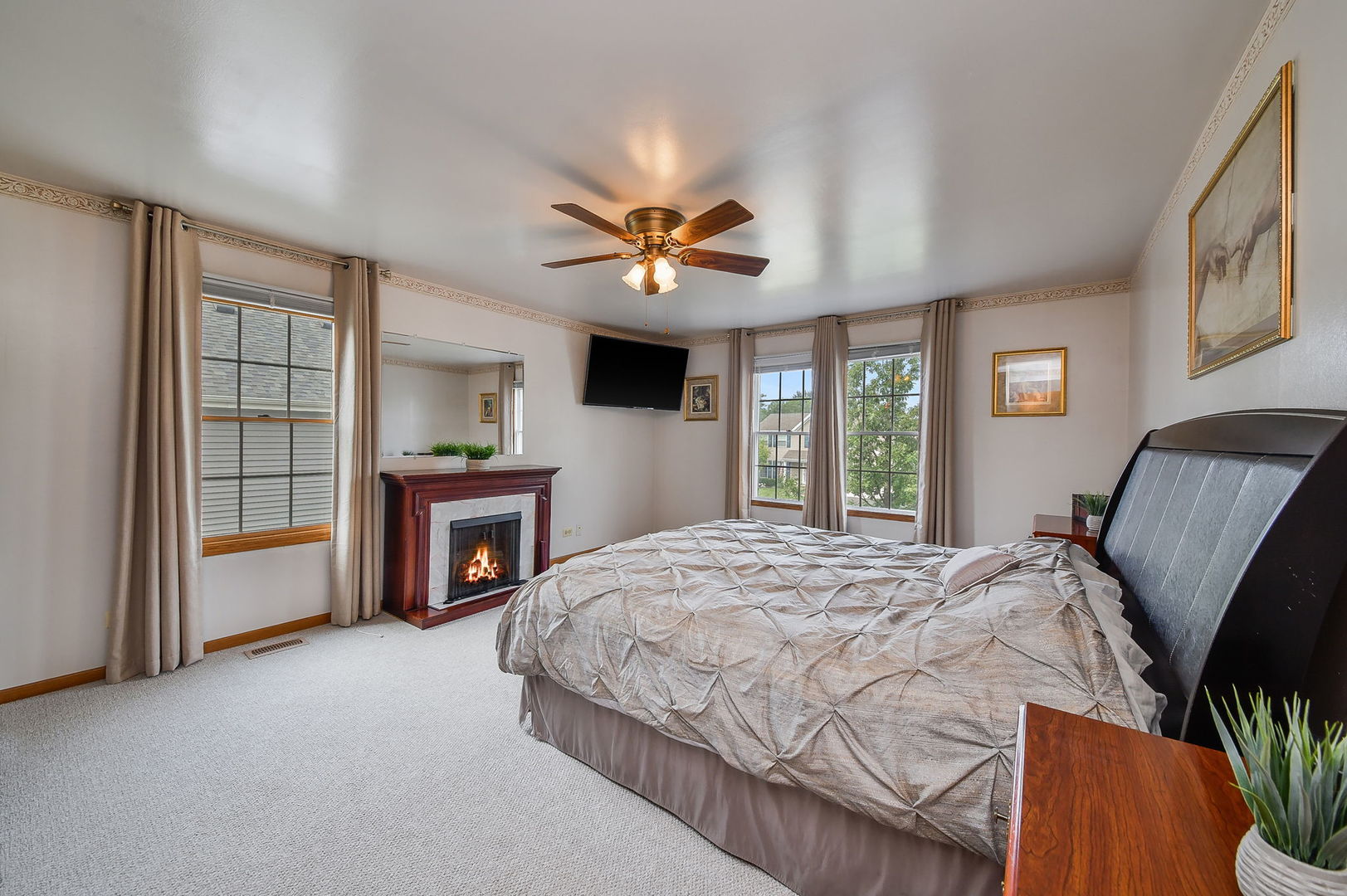 959 Hill Crest Drive