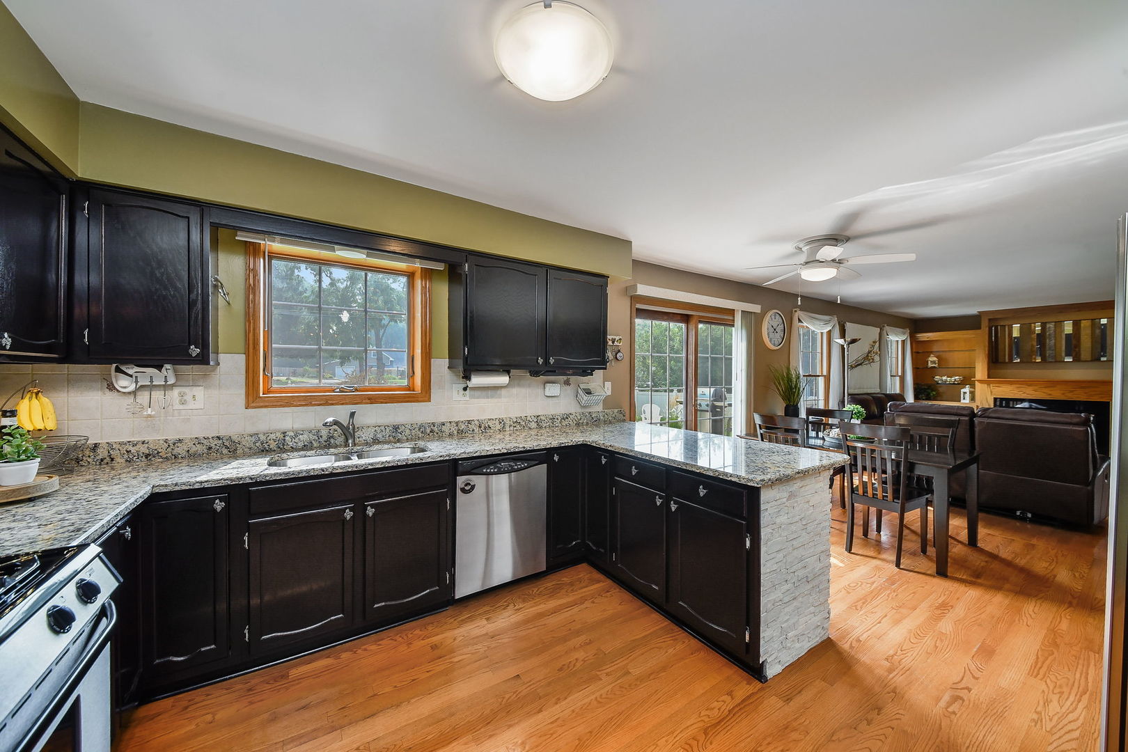 959 Hill Crest Drive
