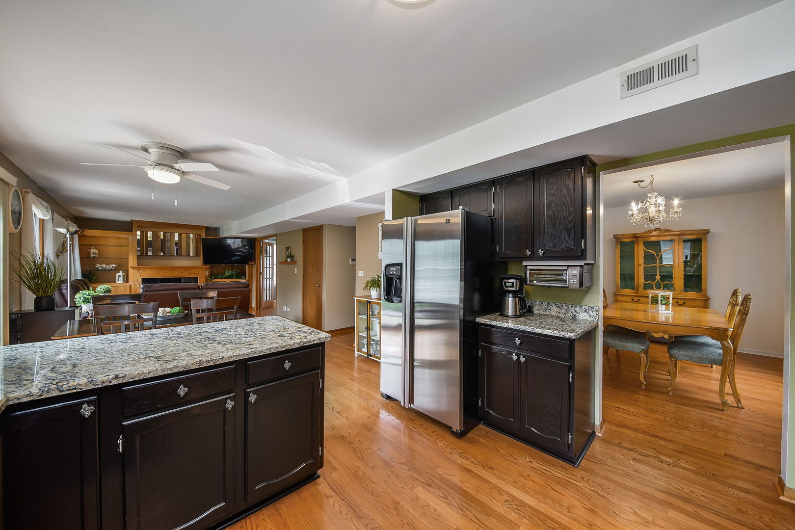 959 Hill Crest Drive