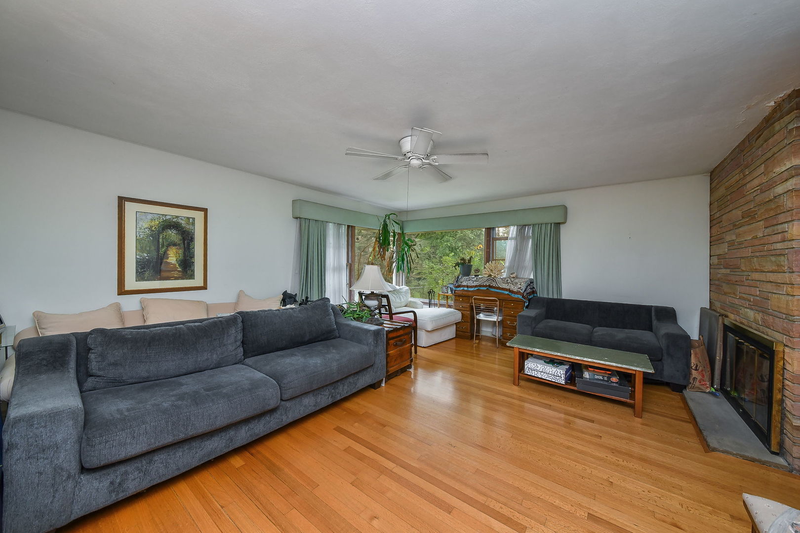 324 W Elm Street