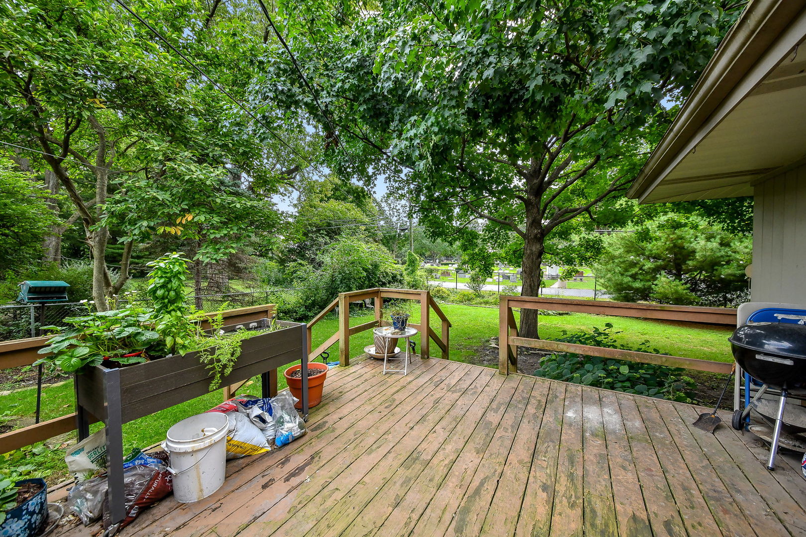 324 W Elm Street