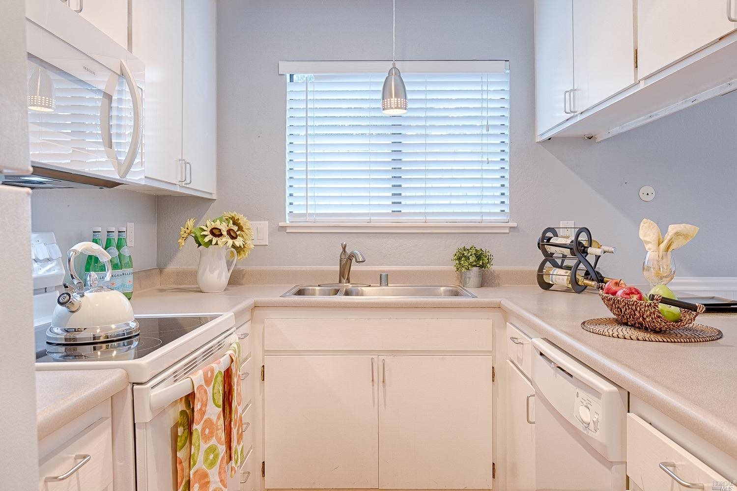 105 Virginia Ave #15