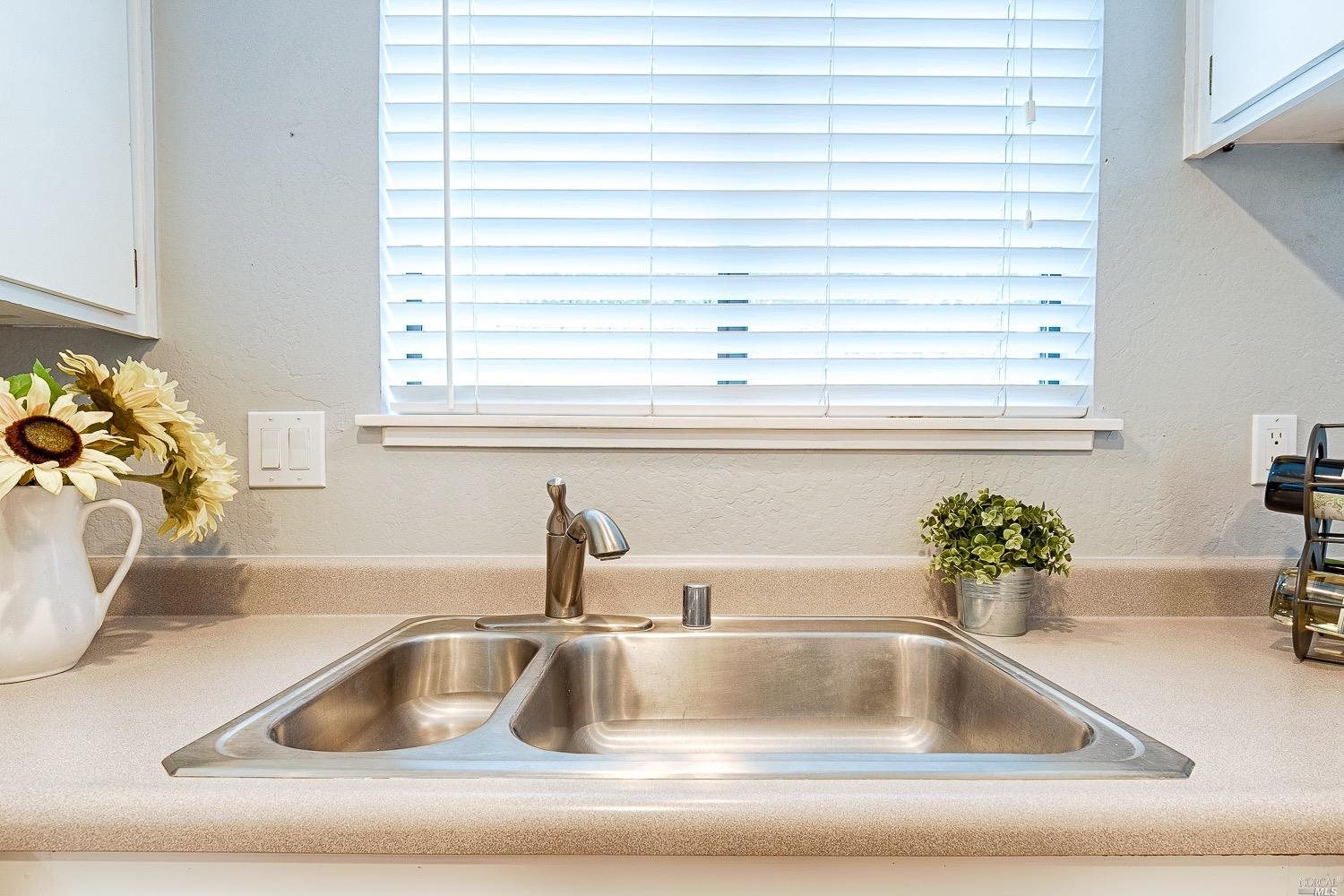 105 Virginia Ave #15