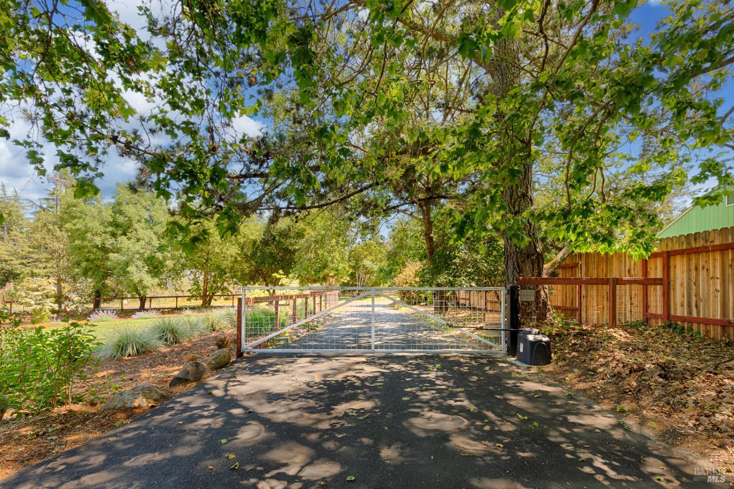 7170 Lynch Rd