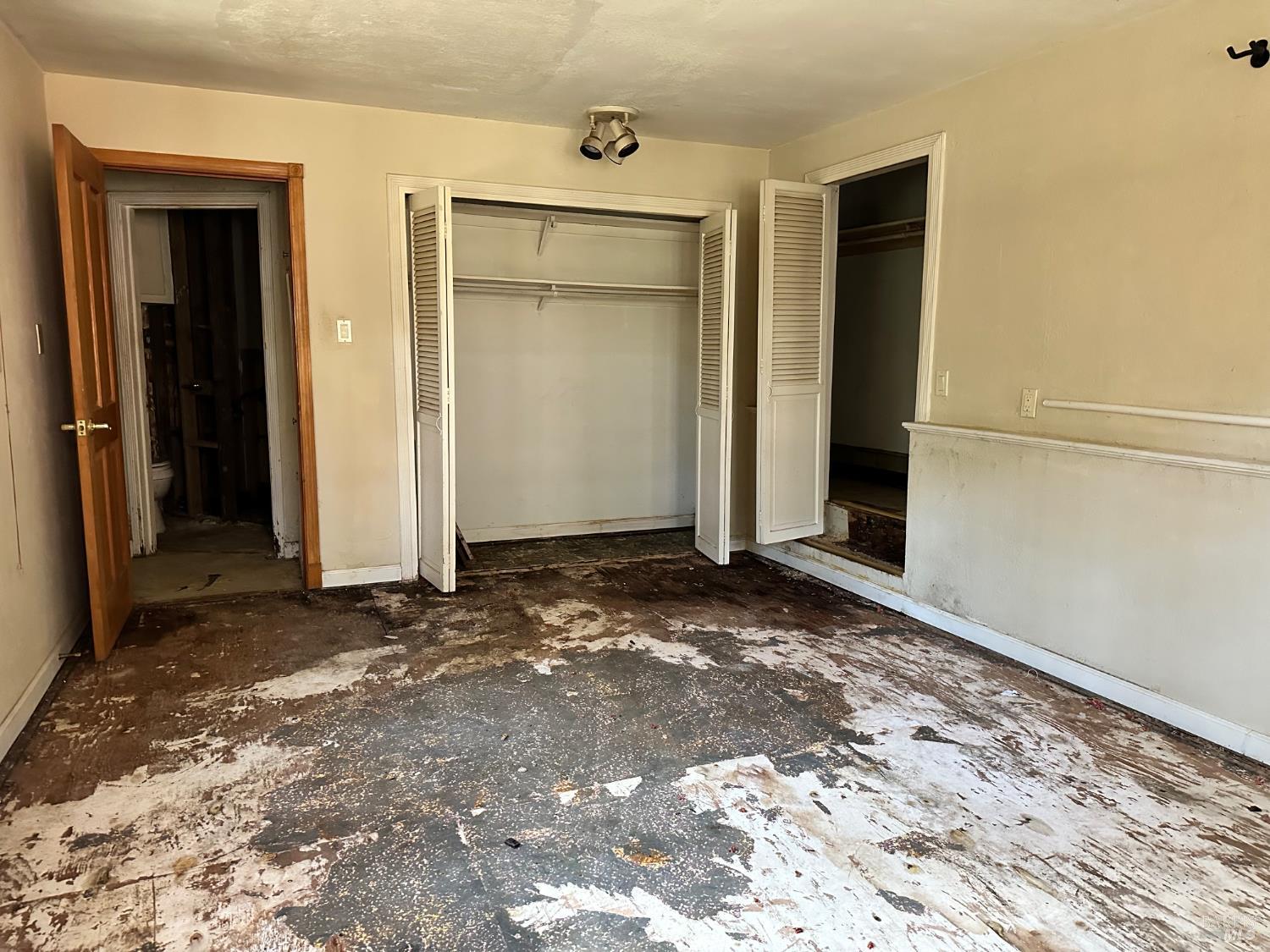 805 Cazadero Highway