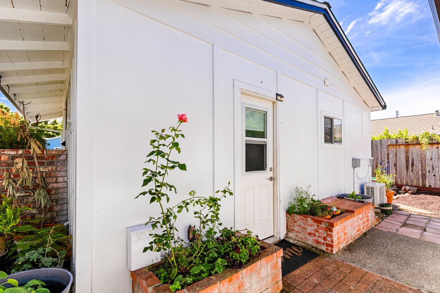 5105 Silver Lake Drive